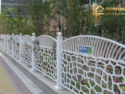 Hàng rào sắt có phải là hàng rào thép hay không?