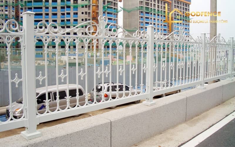 Hàng rào sắt – thép sơn tĩnh điện – mẫu mã đa dạng