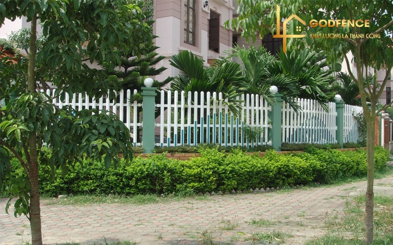Hàng rào nhựa đẹp cho khuôn viên ngôi nhà của bạn