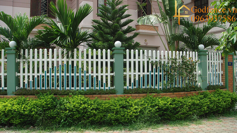 Mẫu hàng rào đẹp phù hợp với nhà cấp 4 mẫu 5